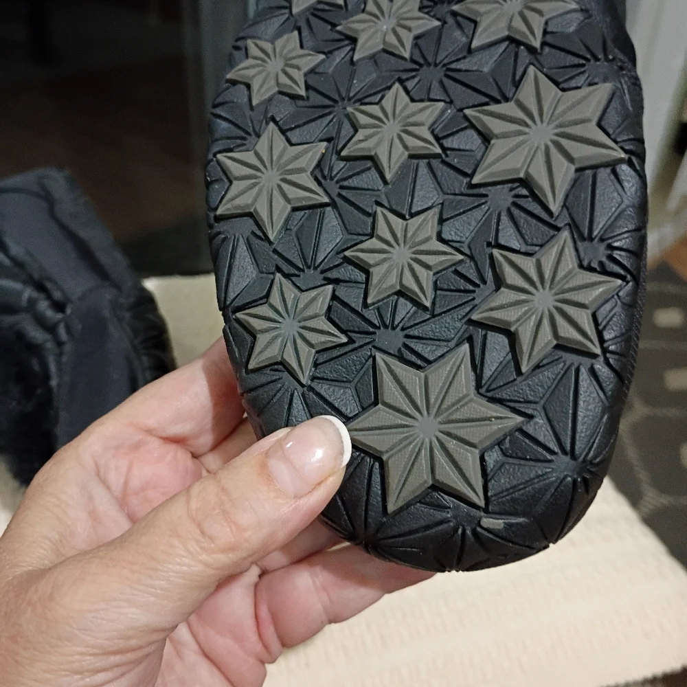 The North Face Women's Black Quilted Down Goose Winter Boots.New Confition - Picture 9 of 11